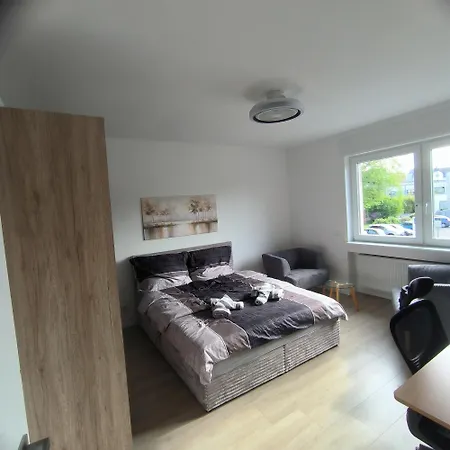Appartement 1 Og Deluxe Mit 3 Schlafzimmern Hauptbahnhof Und Zentrumsnah Oberhausen (North Rhine-Westphalia)